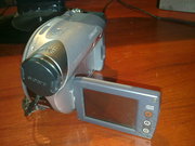 Продам видеокамеру Sony dcr-dvd105 Срочно! Возможен торг!