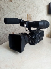 Профессиональная камера HDV+  mini-DV  JVC GY HD110 ЦИФРА!!! 